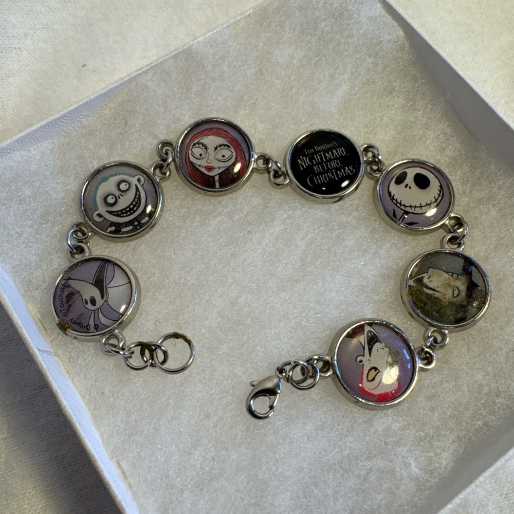 Nightmare Before Christmas Disney bracelet Disney designer Charms 7" Long‎ EUC